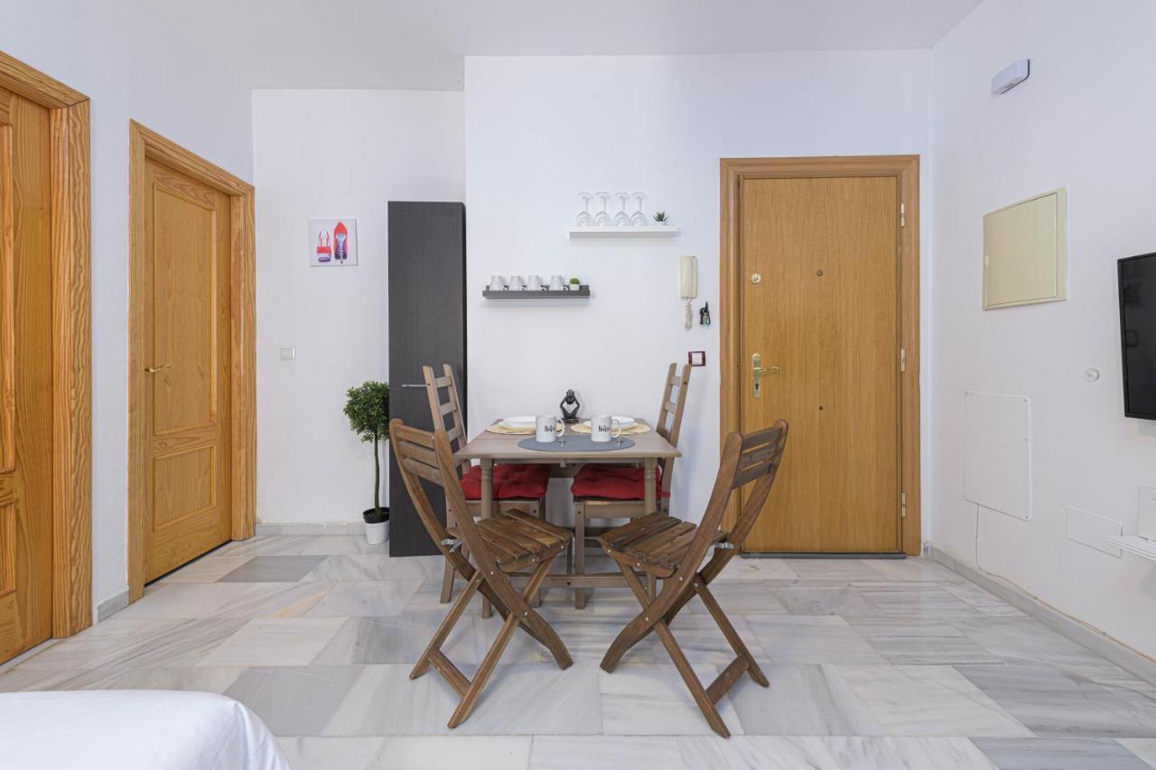 Wintowinrentals Coqueto Apartamento En El Centro De Málaga Dış mekan fotoğraf